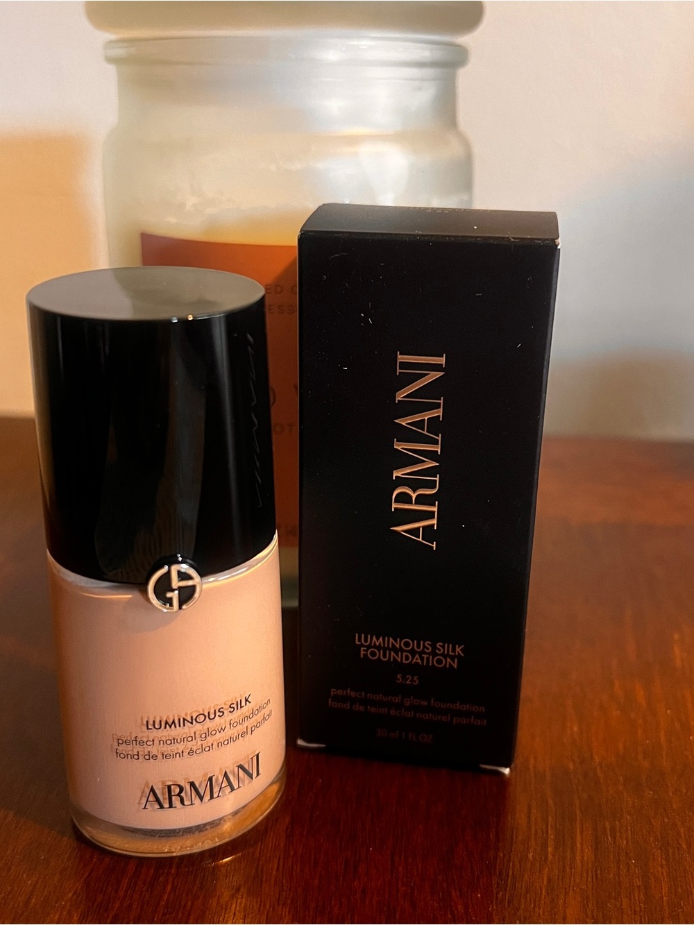 Giorgio Armani Luminous Silk Foundation - shade 5.25